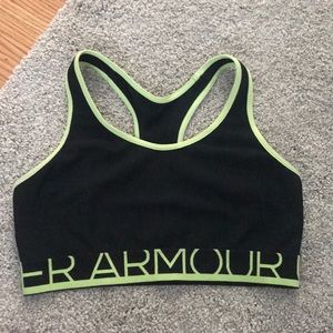 Black and green under armour sports bra size M